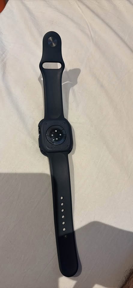 Apple Watch Series 9 [GPS 41mm] Smartwatch with Midnight Aluminum Case with Midnight Sport Band
