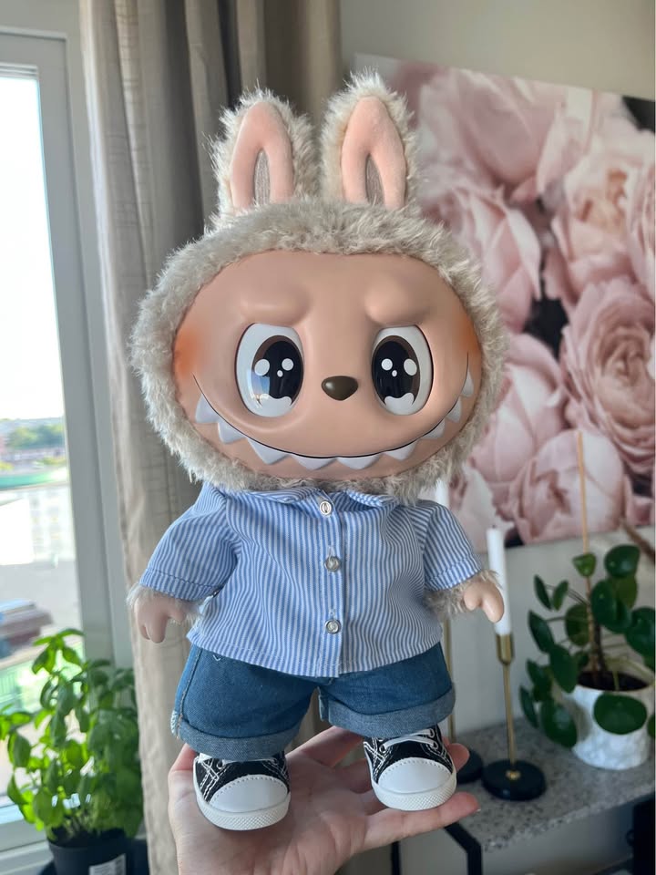 Brand new Flip With Me Labubu -. Authenticity Guaranteed - Receipt is provided with purchase and shared with buyer.